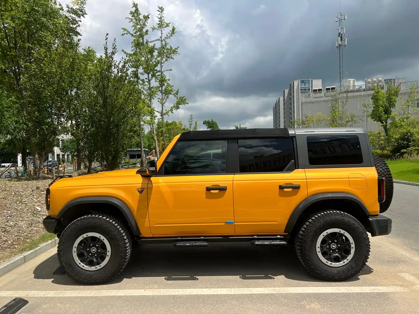 Ford Bronco 2025 2024 2.3T Badlands