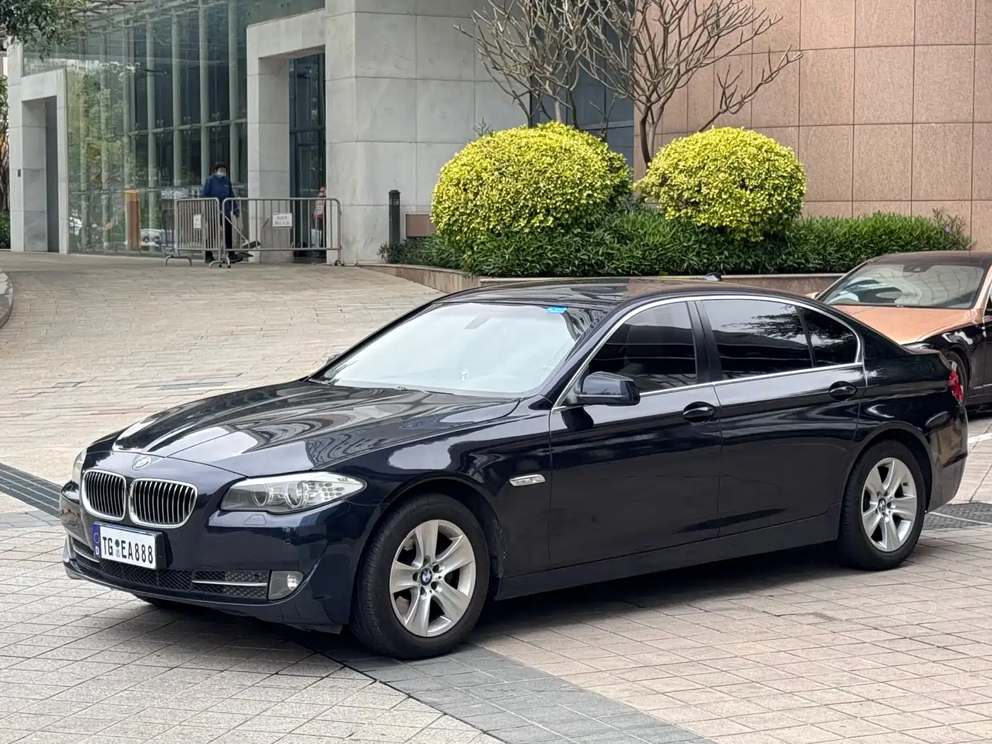 BMW 5 Series 2011 528Li Luxury