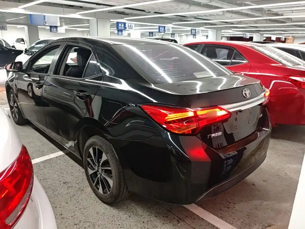 Фото 5 - Toyota Levin