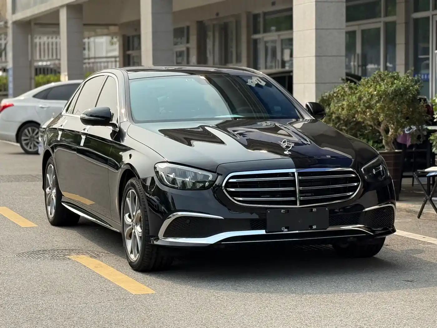  E CLASS