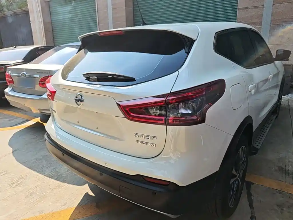 Фото 7 - Nissan Qashqai