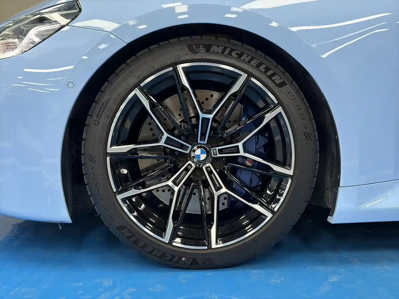 BMW M2 2024 M2 фото 8