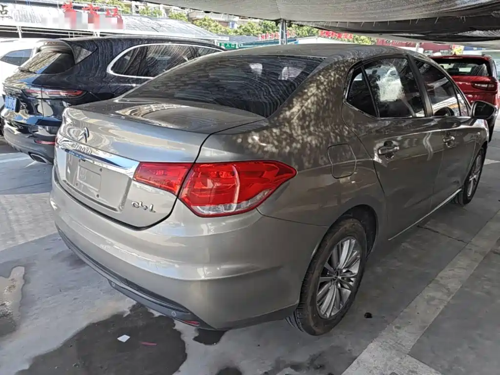 Фото 7 - Citroën C4L