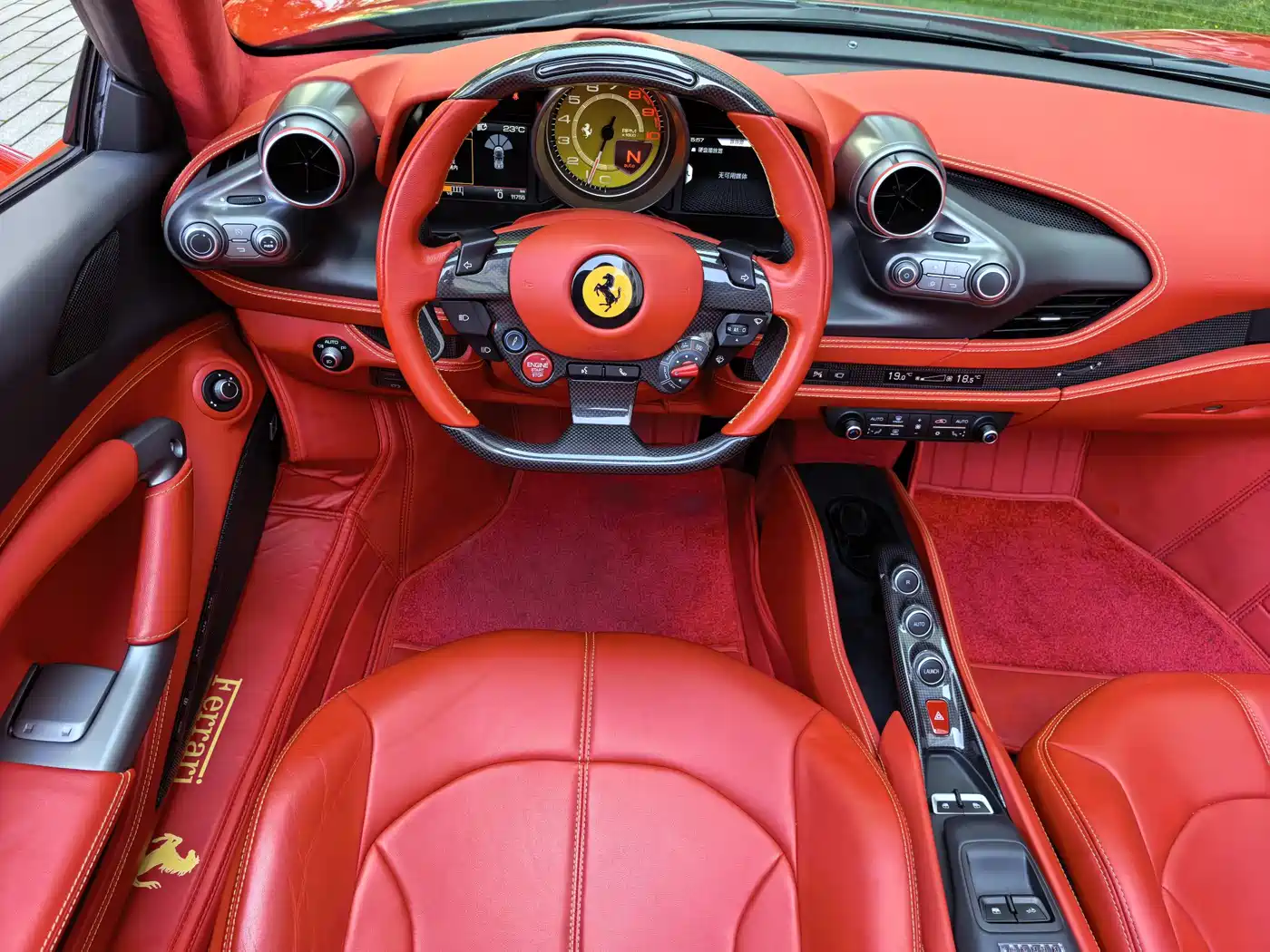 Ferrari F8 2021 2020 Spider 3.9T V8