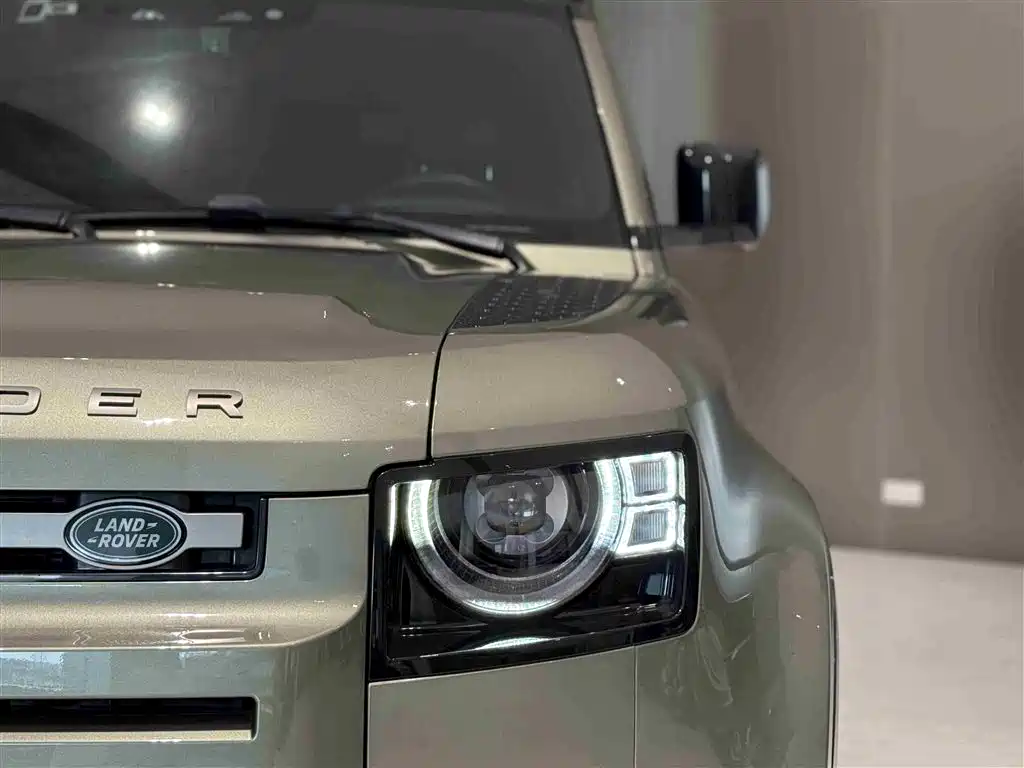 Land Rover Defender 2023 Facelift 110 3.0T P400 X-DYNAMIC HSE фото 3
