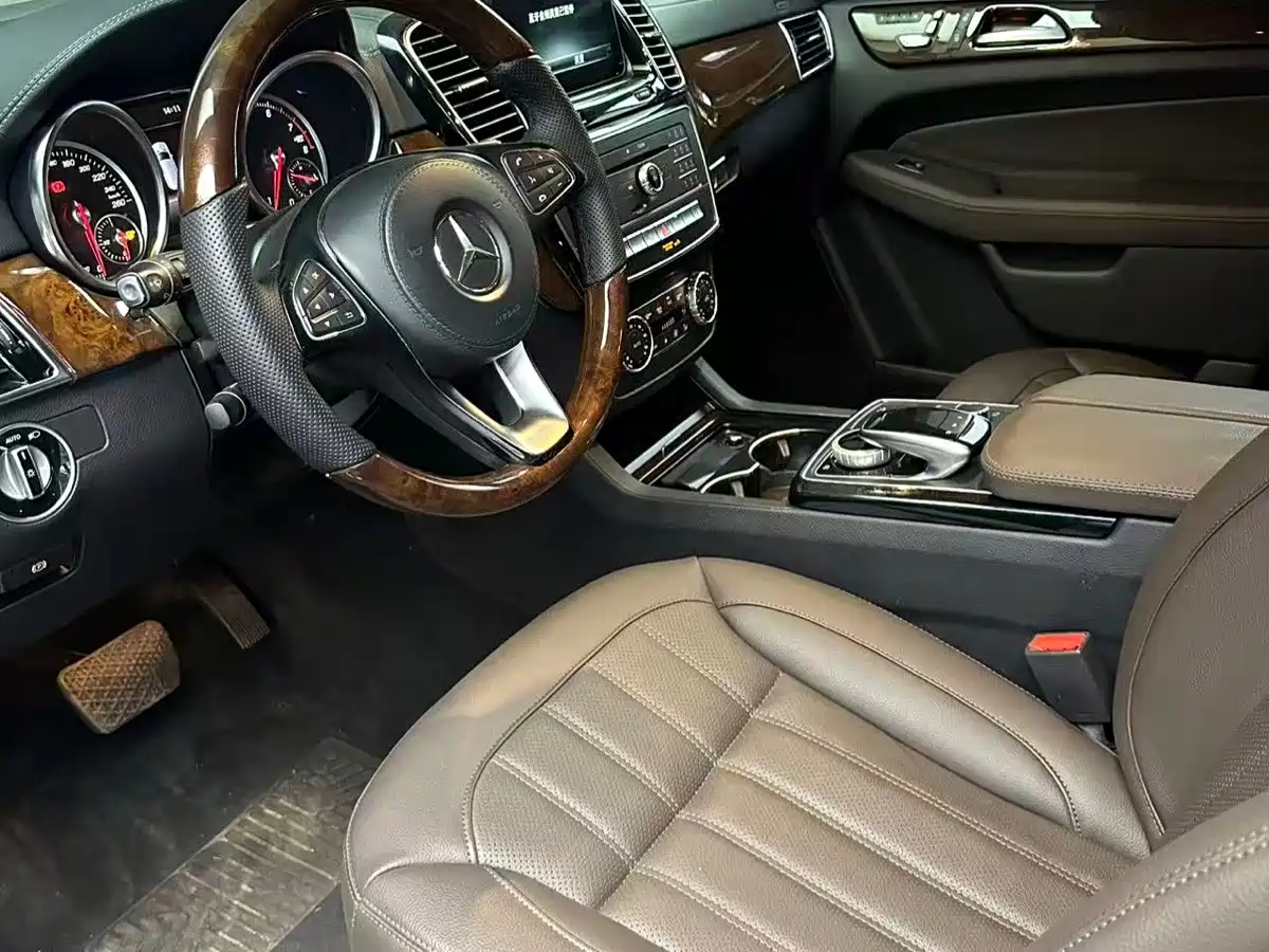 Mercedes-Benz GLS 2018 2017 GLS 400 4MATIC Luxury