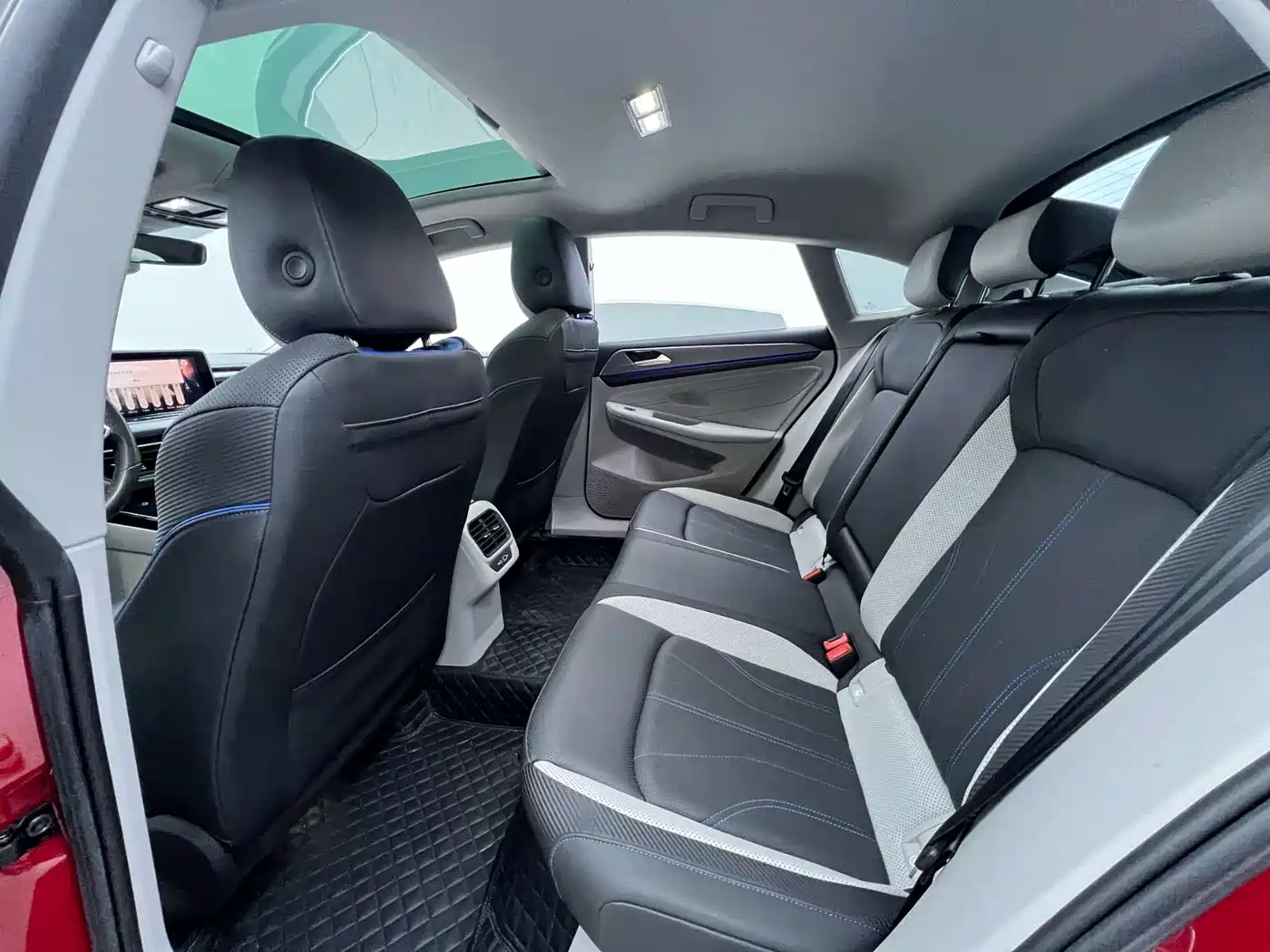 Volkswagen Lamando 2022 Lamando L 280TSI DSG Ultra Spicy Flagship фото 28
