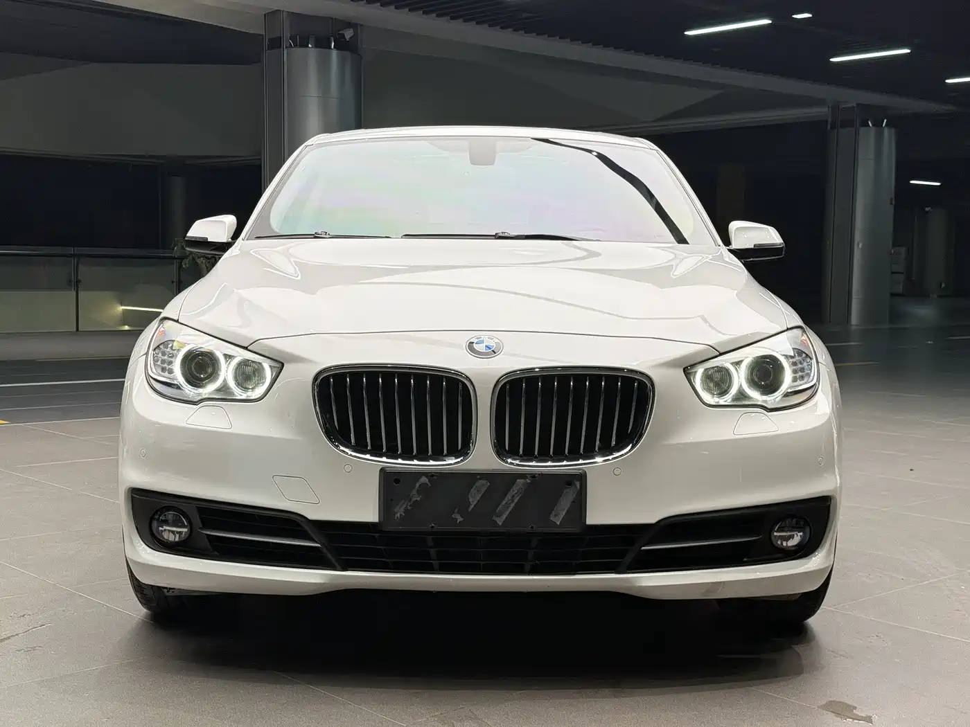 BMW 5 Series GT 2014 535i xDrive фото 2