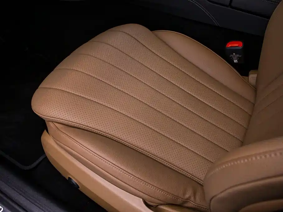 Mercedes-Benz E-Class 2024 Model E 300 L Luxury фото 13
