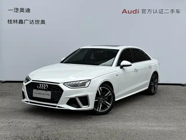 Audi A4L 2020 40 TFSI Luxury Dynamic — фото 1