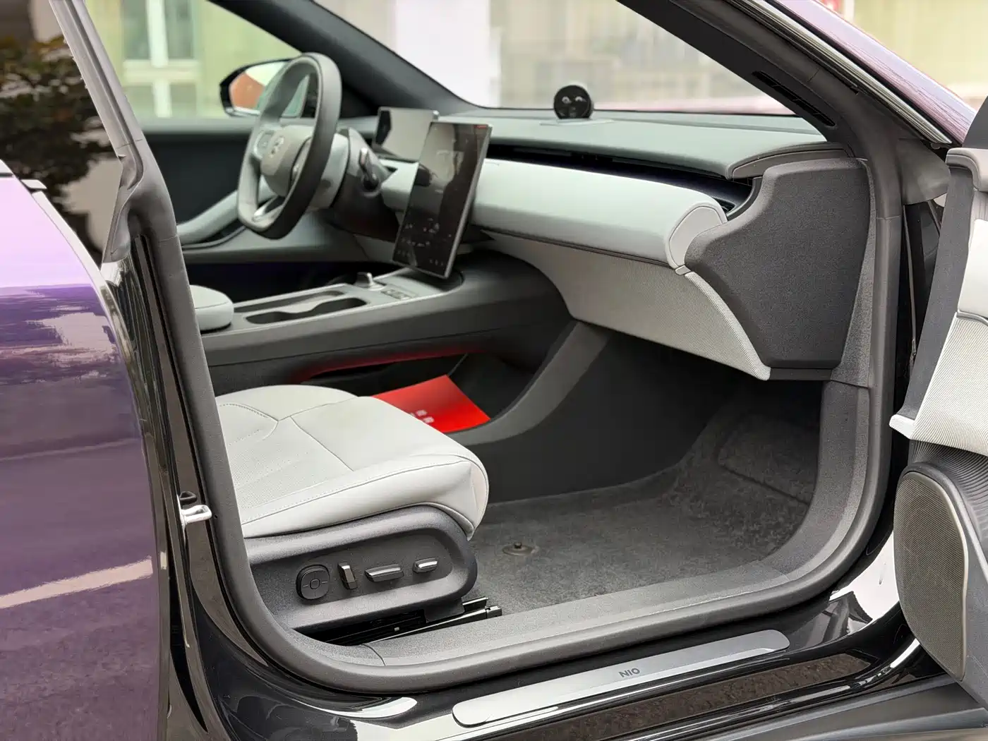 NIO NIO ET5T