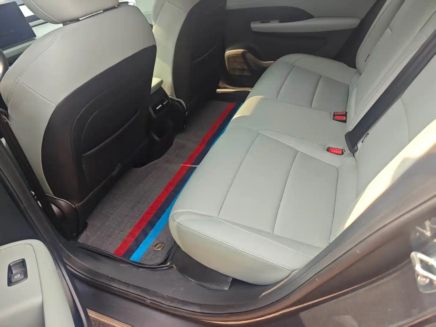 Roewe D6 2025 2025 Model 450km Premium Edition