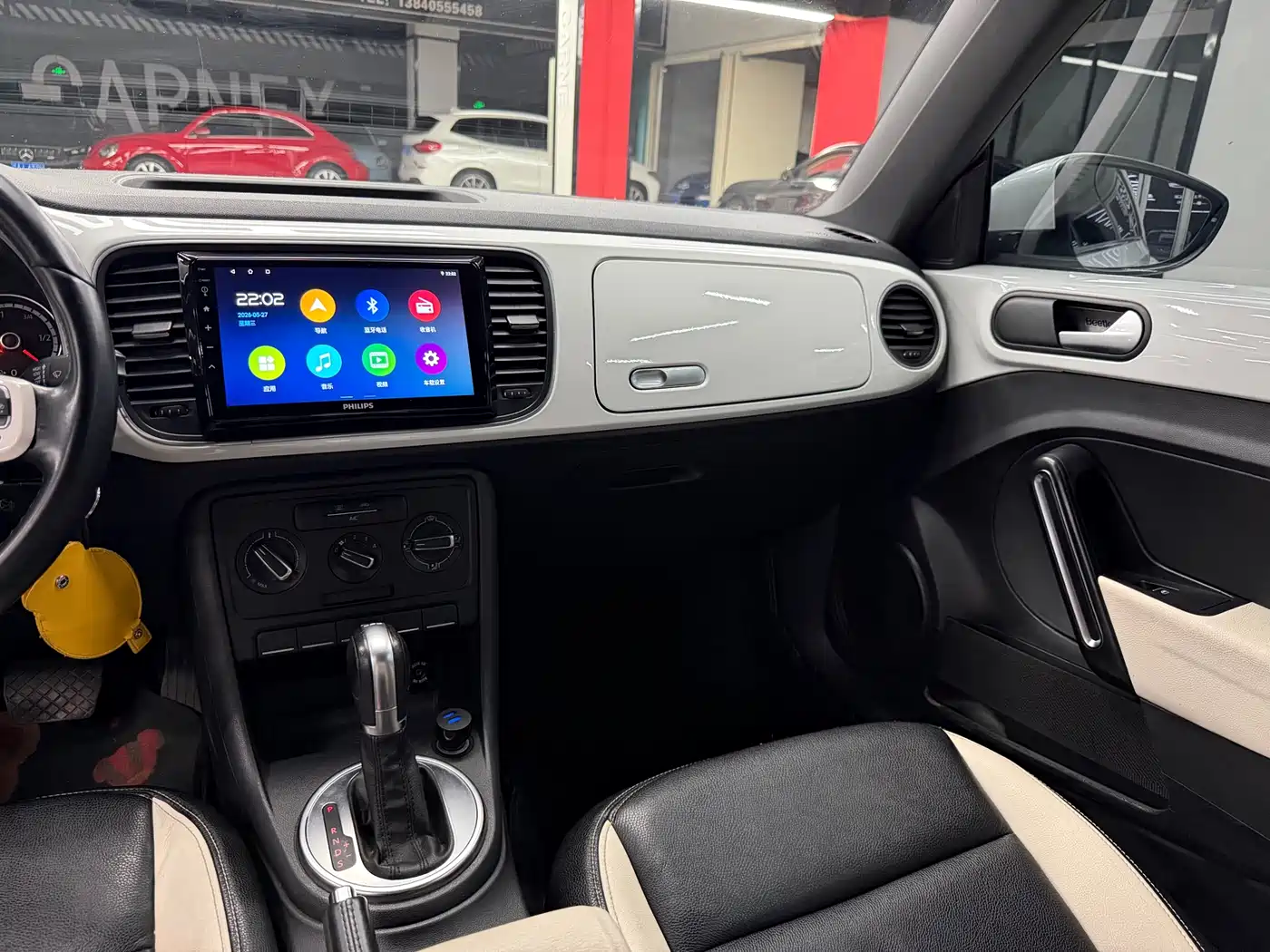 Volkswagen Beetle 2015 180TSI фото 17