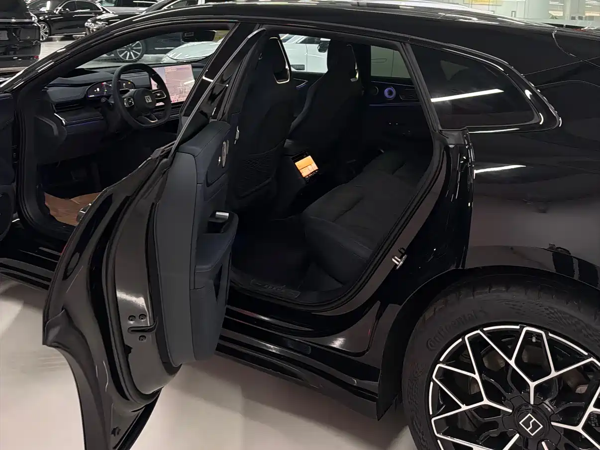 ZEEKR EXTREME KRYPTON 001