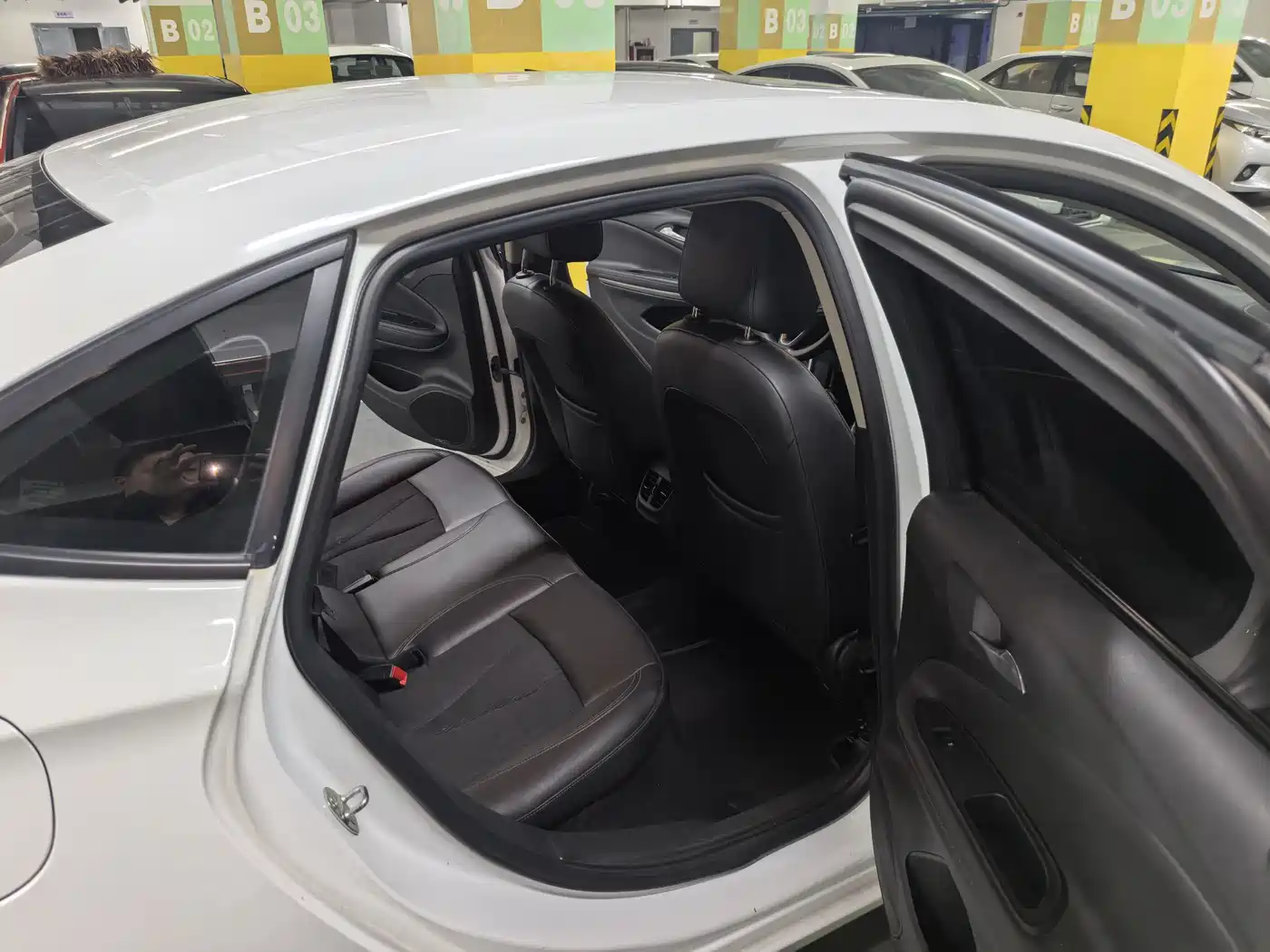 Buick Verano 2017 Sedan 20T DCT Leading фото 10