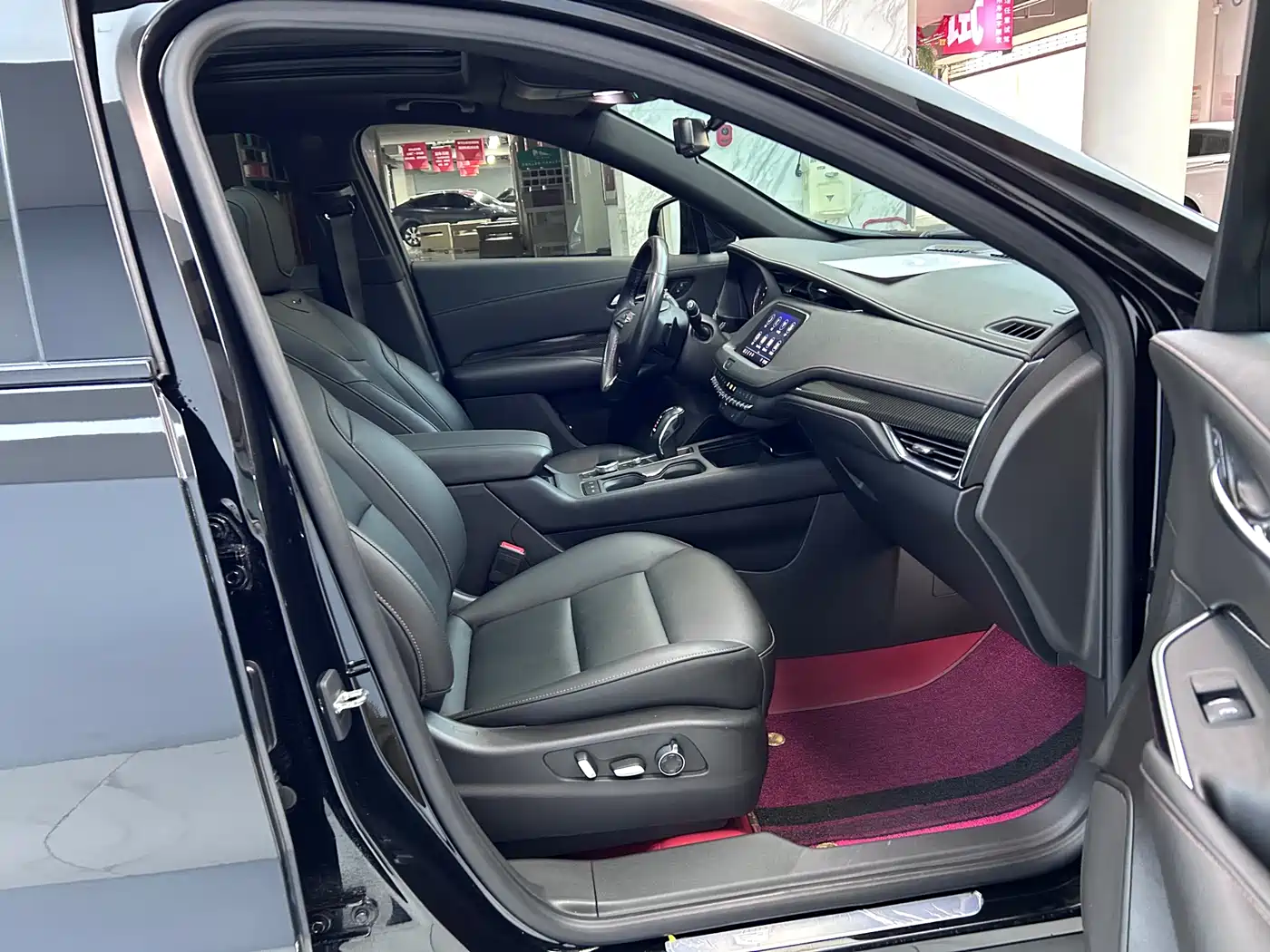 Cadillac XT4 2018 28T 2WD Luxury Sport Type фото 10