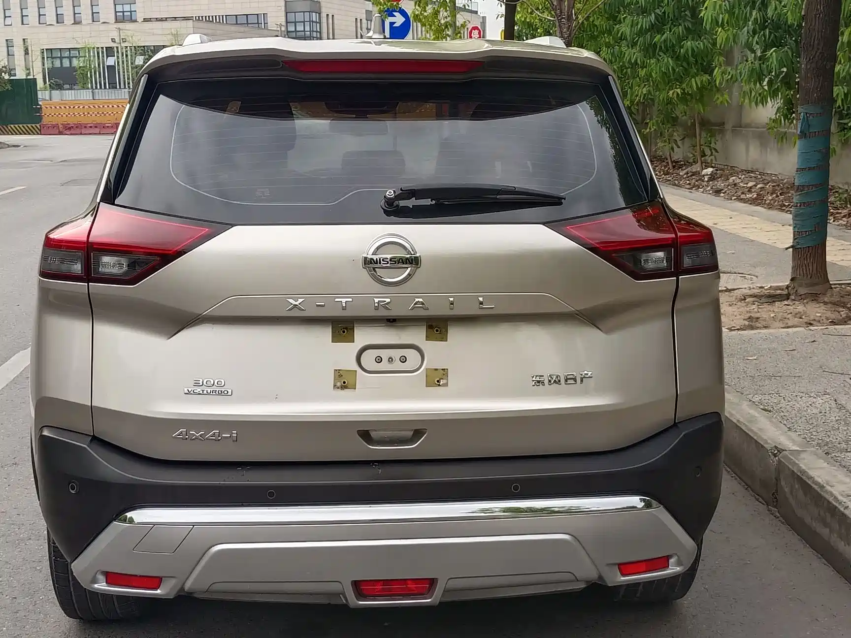Фото 13 - Nissan X-Trail