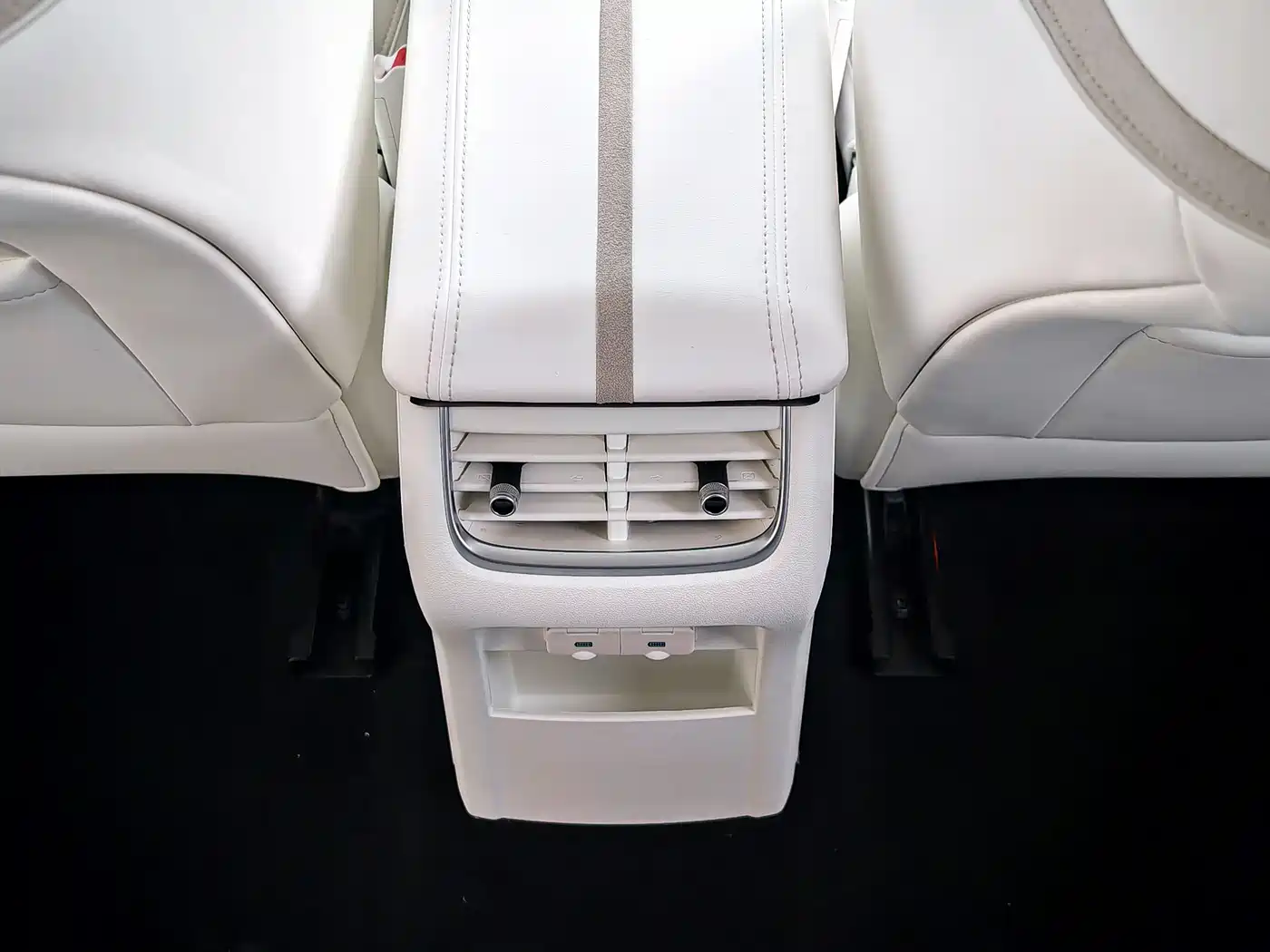 TANK CO CREATION TANK 300