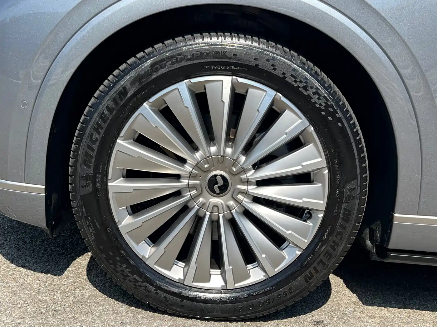 Ledao L90 2025 2025 AWD Base Model