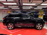 صورة 4 - Jeep Grand Cherokee (Import)