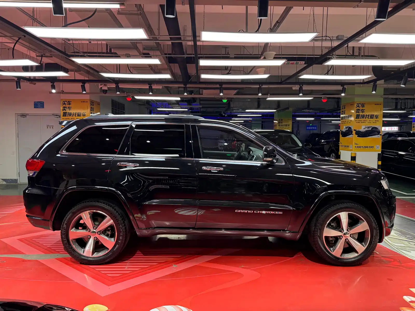 صورة 4 - Jeep Grand Cherokee (Import)