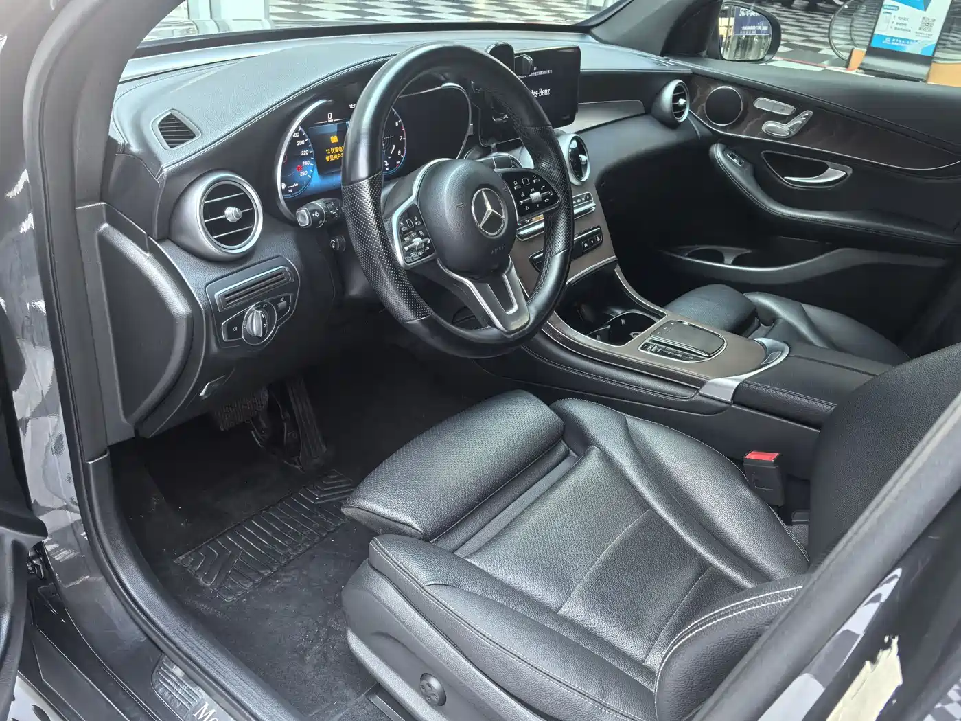 Mercedes-Benz GLC 2020 GLC 260 L 4MATIC Luxury фото 10