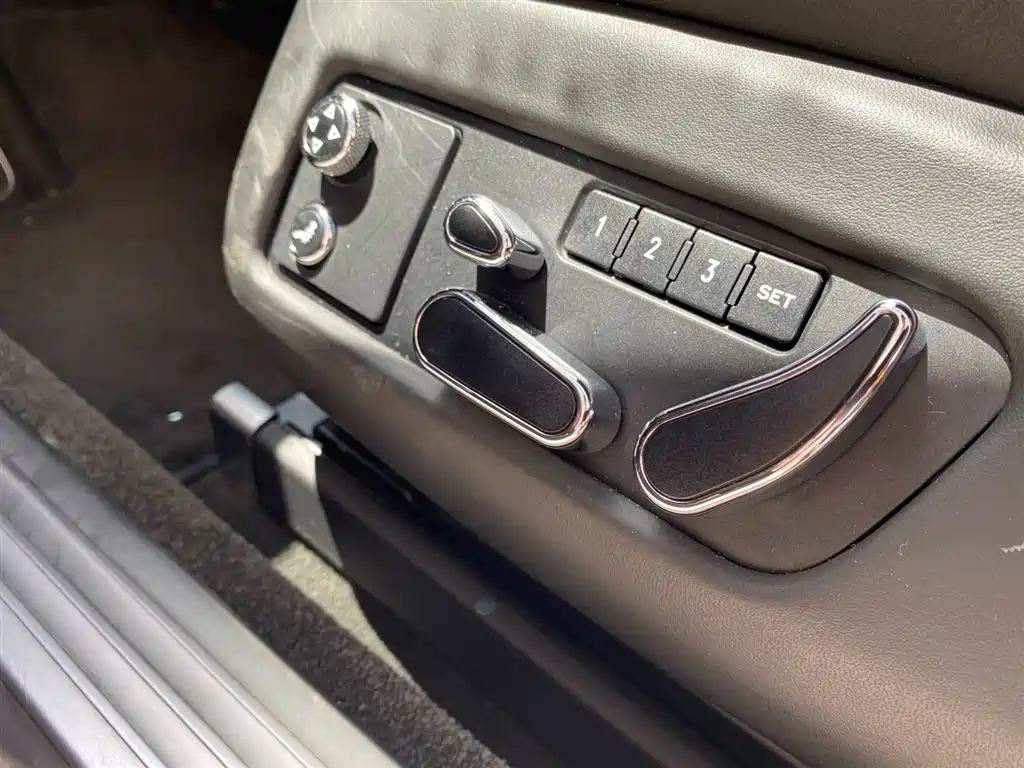 Фото 9 - Bentley Continental