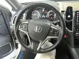 Фото 15 - Honda UR-V