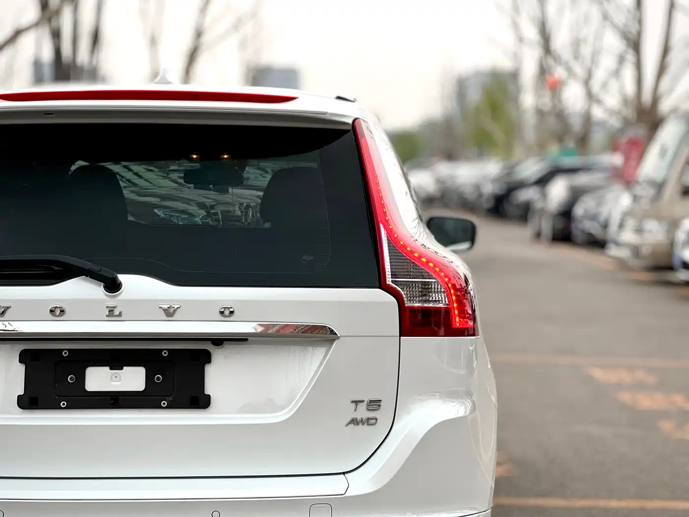 Фото 34 - Volvo XC60