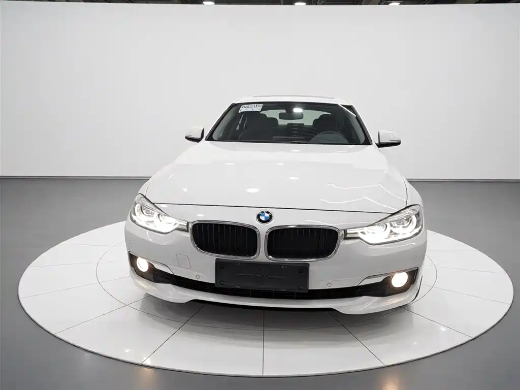 BMW 3 Series 2017 320Li Fashion фото 3