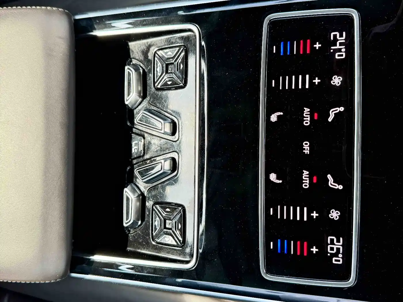 Audi A8 2023 A8L 45 TFSI quattro Luxury фото 14