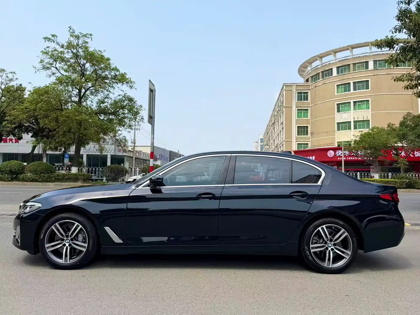 BMW 5 Series 2022 530Li Leading Luxury Package фото 3