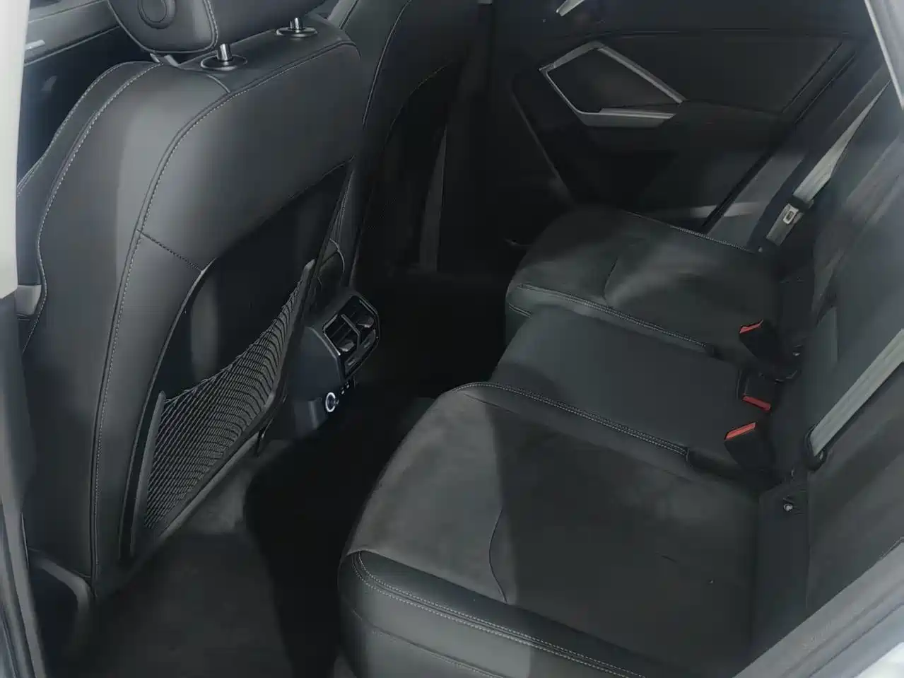 Audi Q3 2022 35 TFSI Fashion Dynamic фото 16
