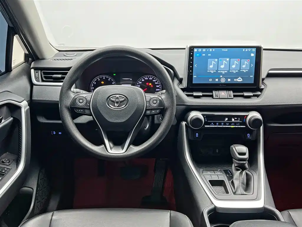 Toyota RAV4 Rongfang 2020 2.0L CVT 2WD Urban Edition фото 18