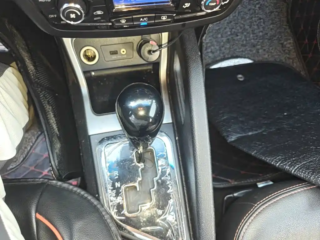 JAC Refine S3 2015 2014 1.5L CVT Luxury Smart