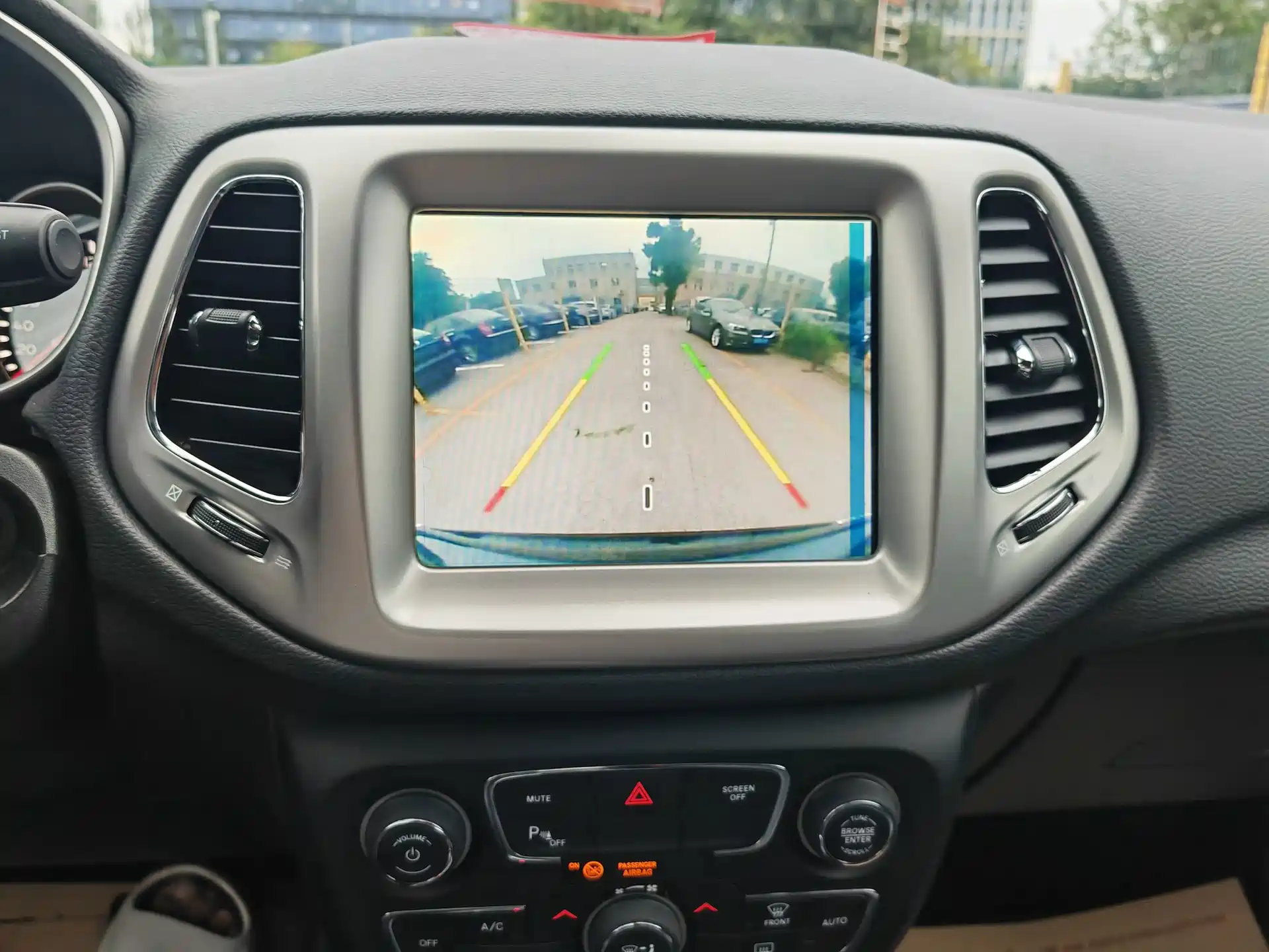 Фото 9 - Jeep Compass