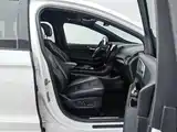 Фото 23 - Ford Edge