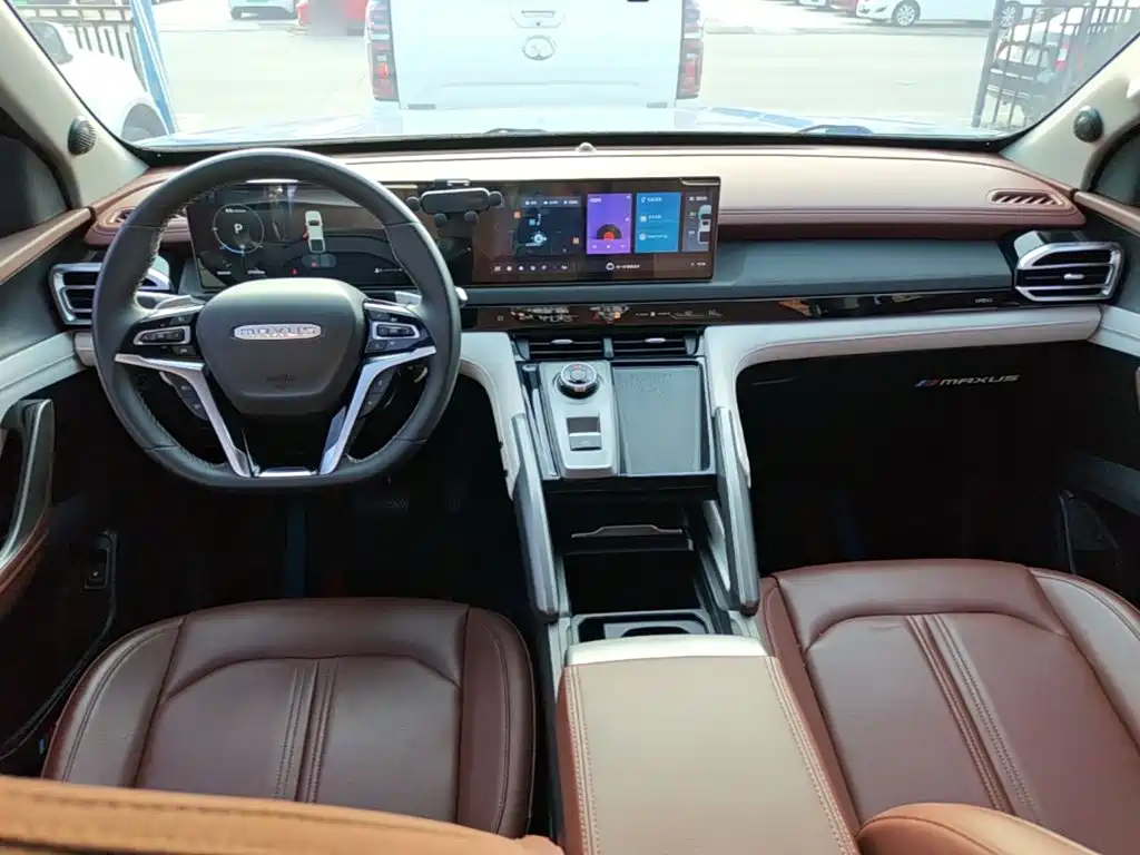 SAIC Maxus Interstellar 2023 2023 Interstellar H 2.0T Automatic Diesel Twin-Turbo 4WD Luxury Long Wheelbase