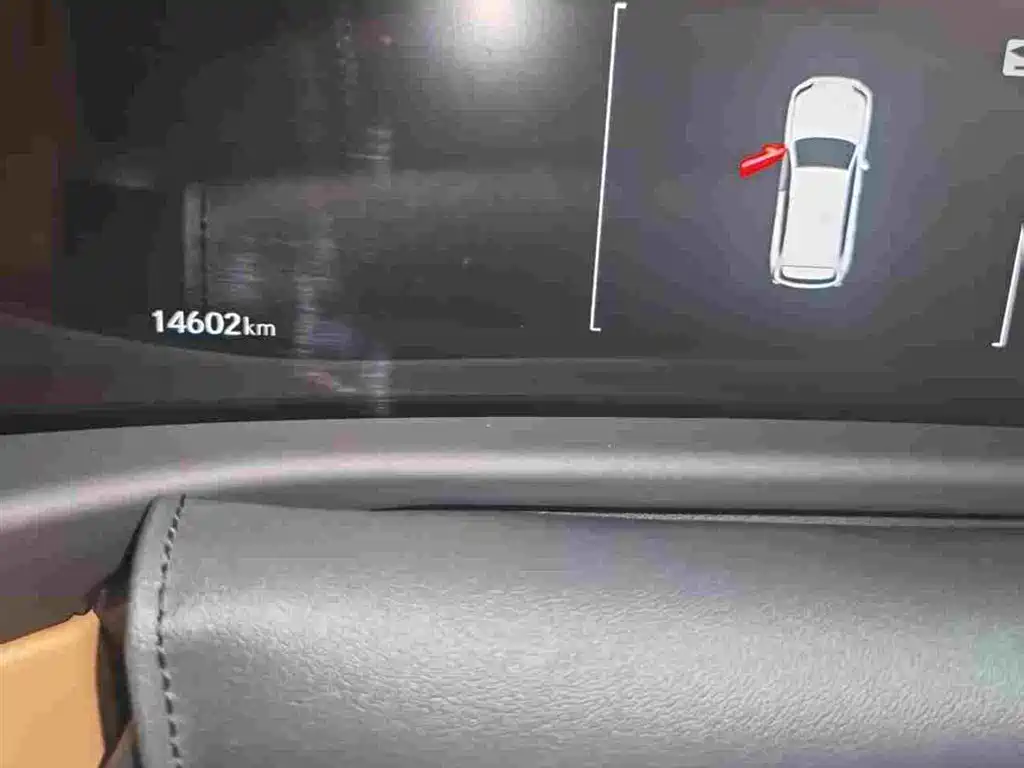 Lexus LX 2025 2025 700h Leading Edition