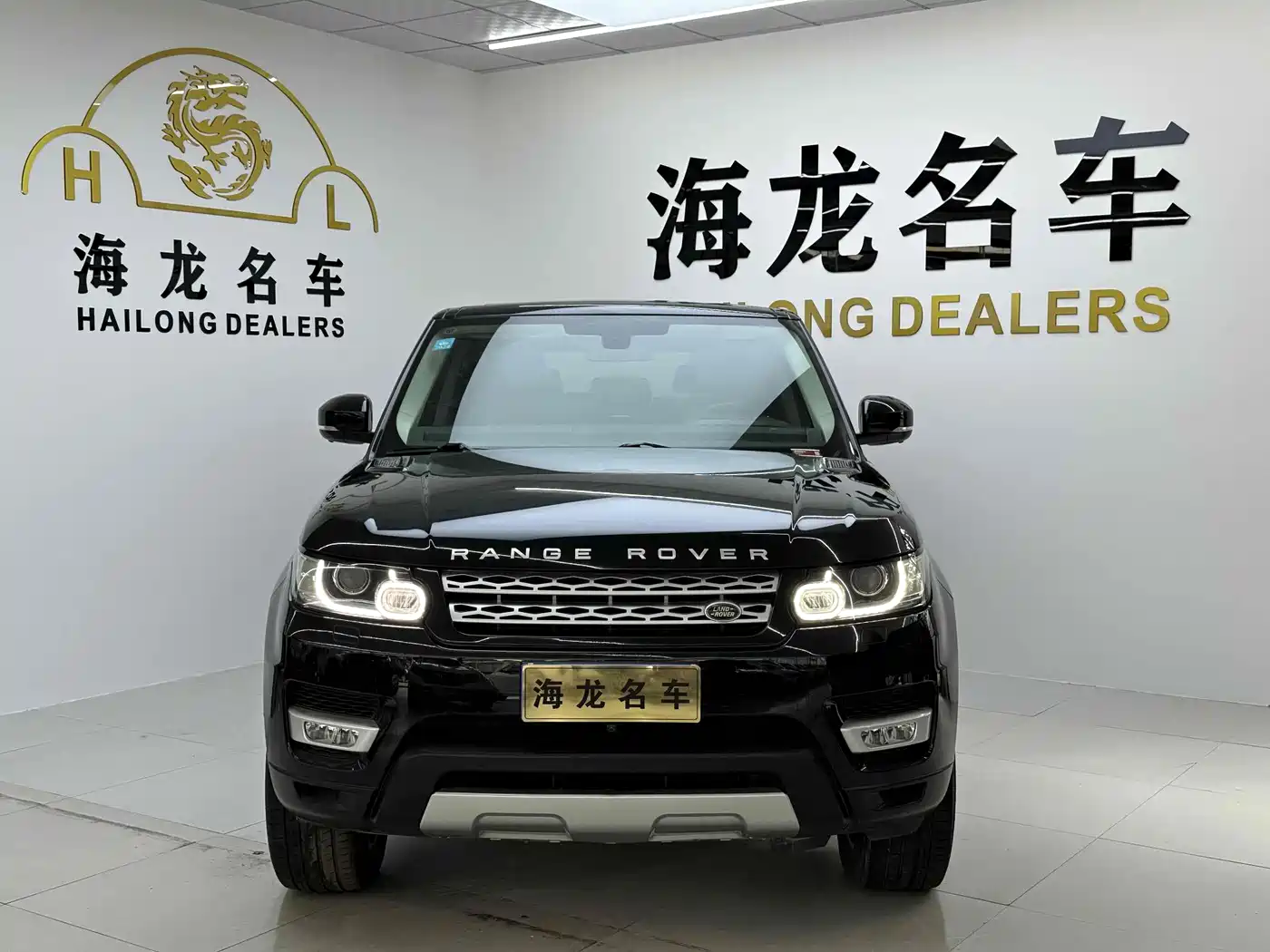 Land Rover Range Rover Sport 2015 3.0 SC V6 HSE фото 2