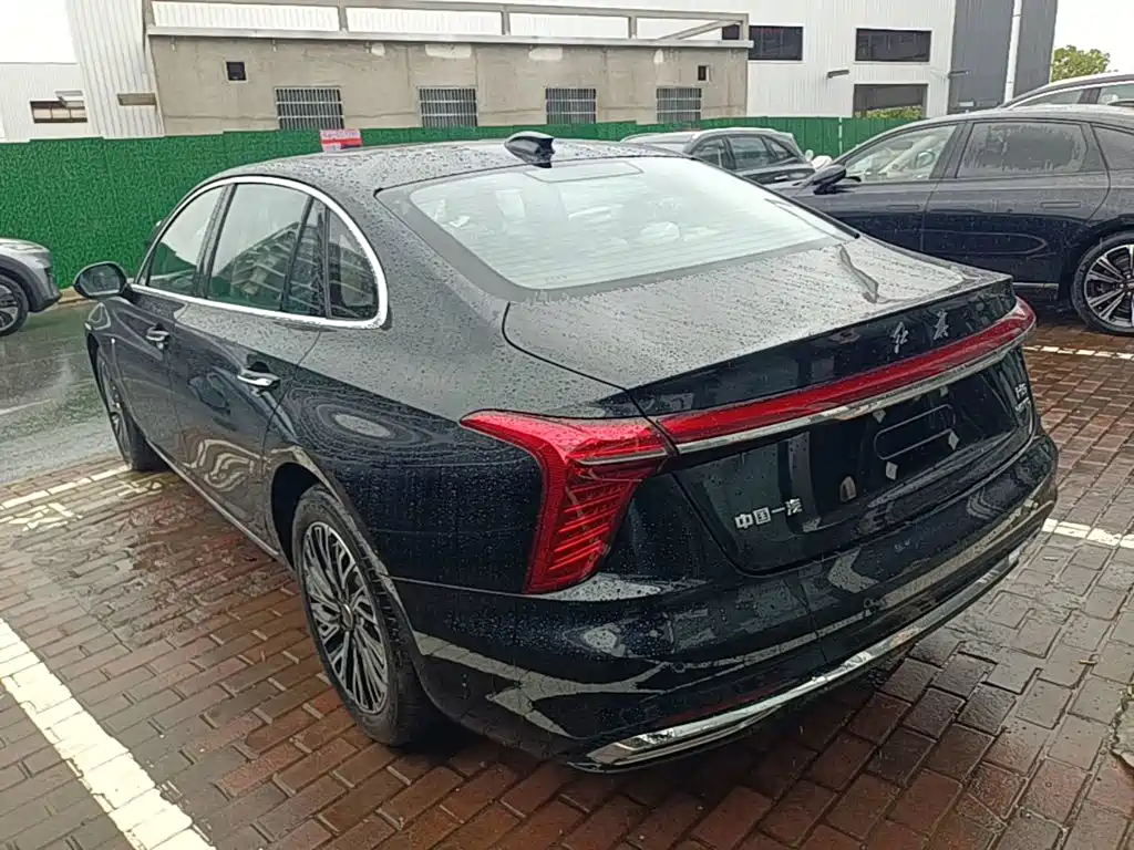 Hongqi H5 2026 2025 2.0T Automatic Flag Celebration 500,000 Units Anniversary Edition
