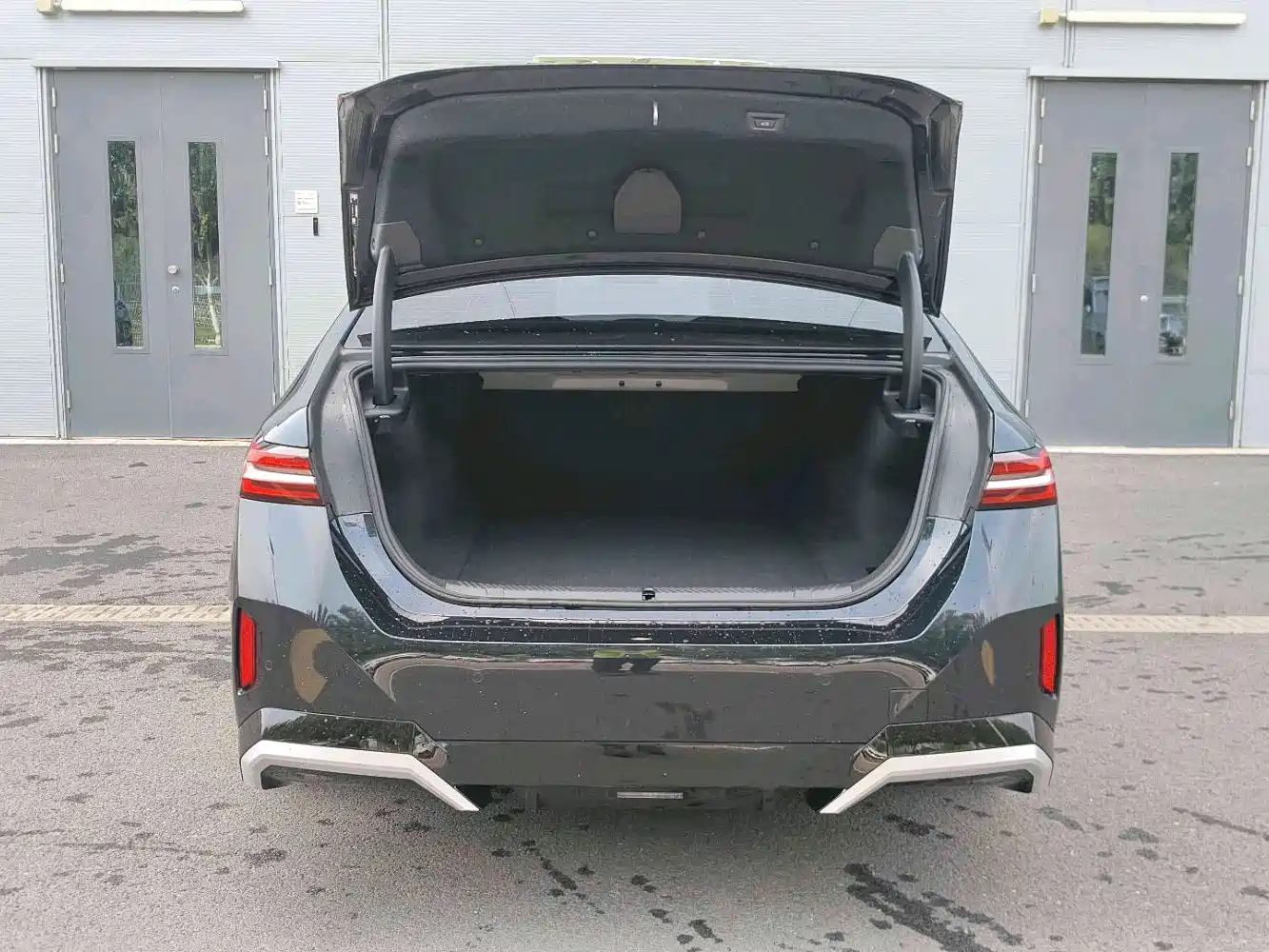 BMW i5 2026 2025 eDrive 35L M Sport Package