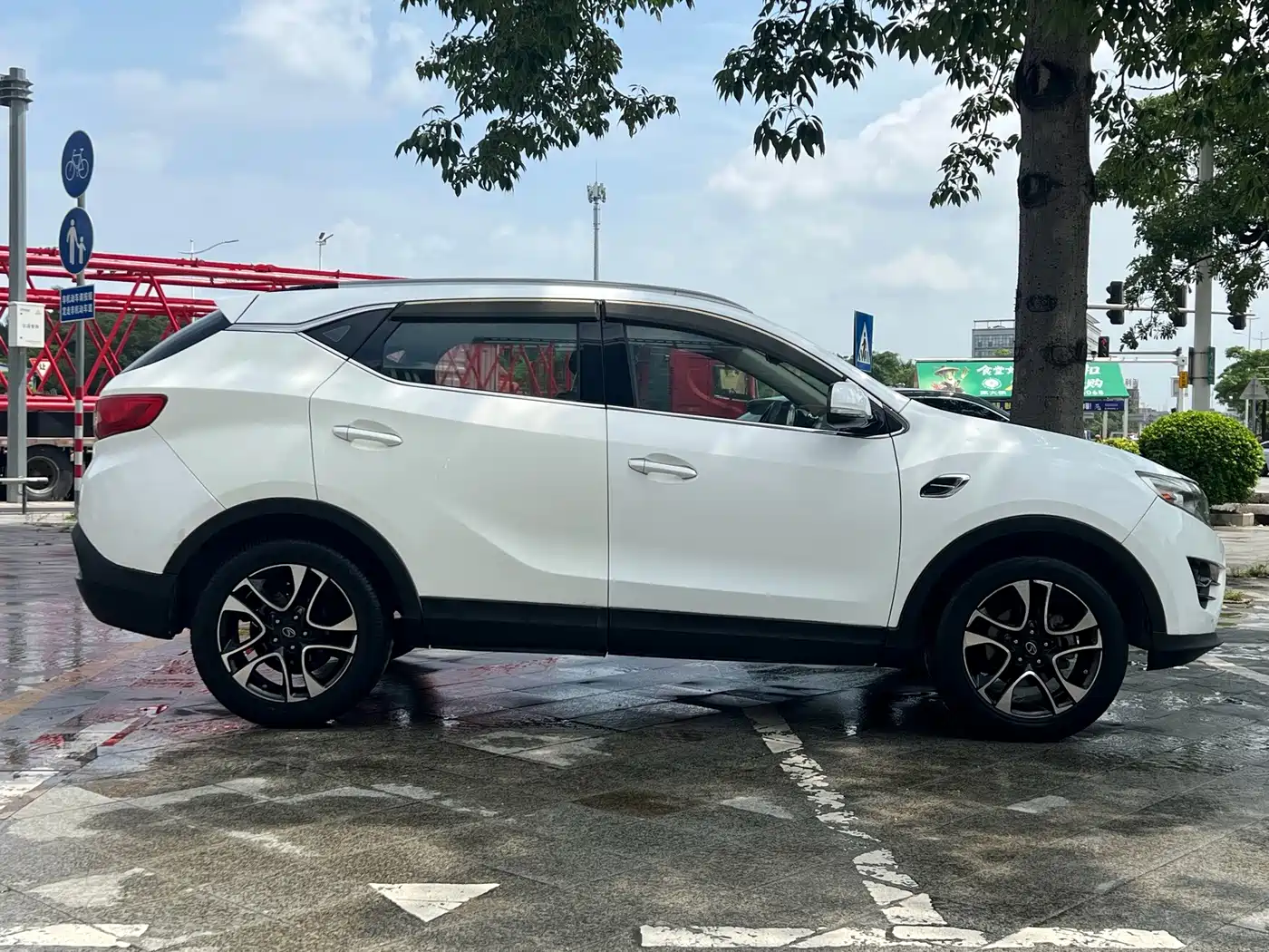 Soueast DX7 2016 2015 1.5T Automatic Luxury