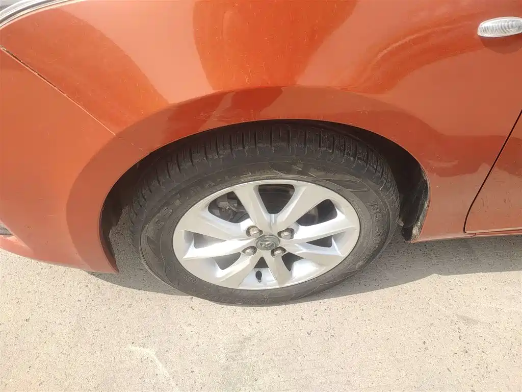 Toyota YARiS L Zhi Xuan 2015 1.5E Auto Charming Edition фото 23