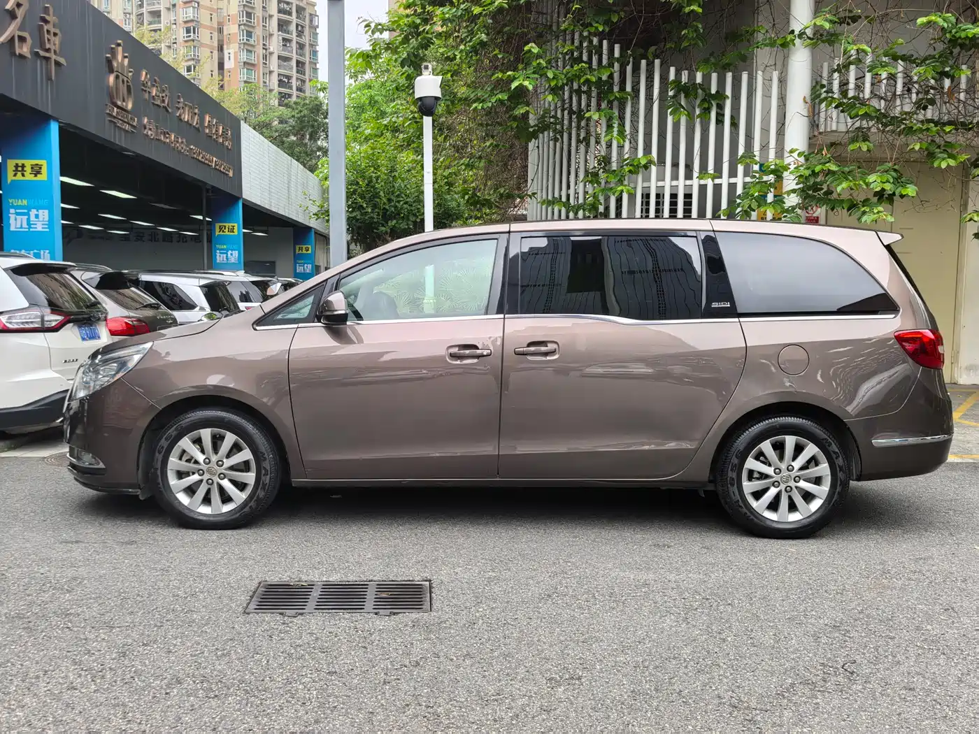 Buick GL8 2015 2.4L Luxury Business Exclusive Edition фото 5