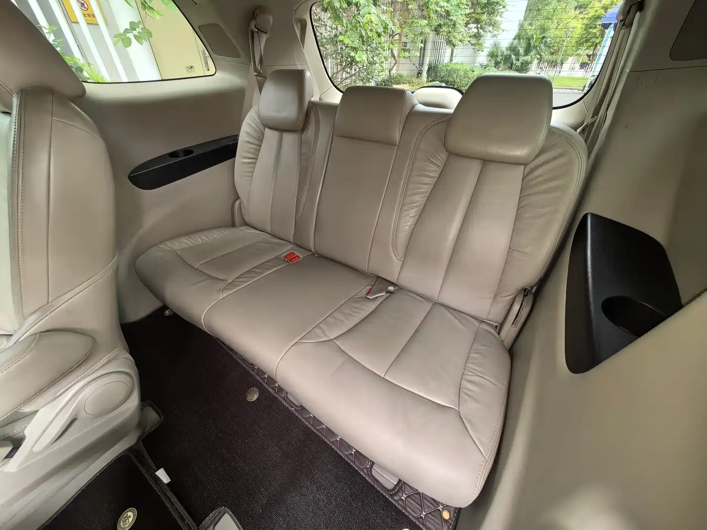 Buick GL8 2015 2.4L Luxury Business Exclusive Edition фото 21