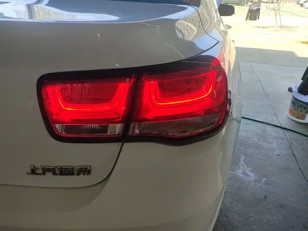 Chevrolet Malibu 2017 1.5T Automatic Luxury Edition фото 8
