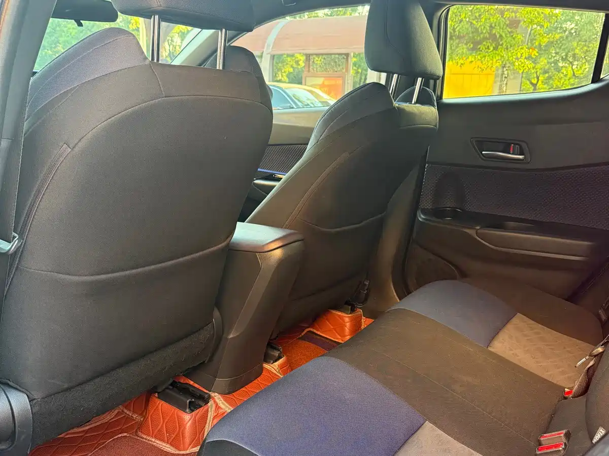Toyota C-HR 2018 2018 2.0L Leading Edition China V