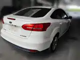 Фото 12 - Ford Focus