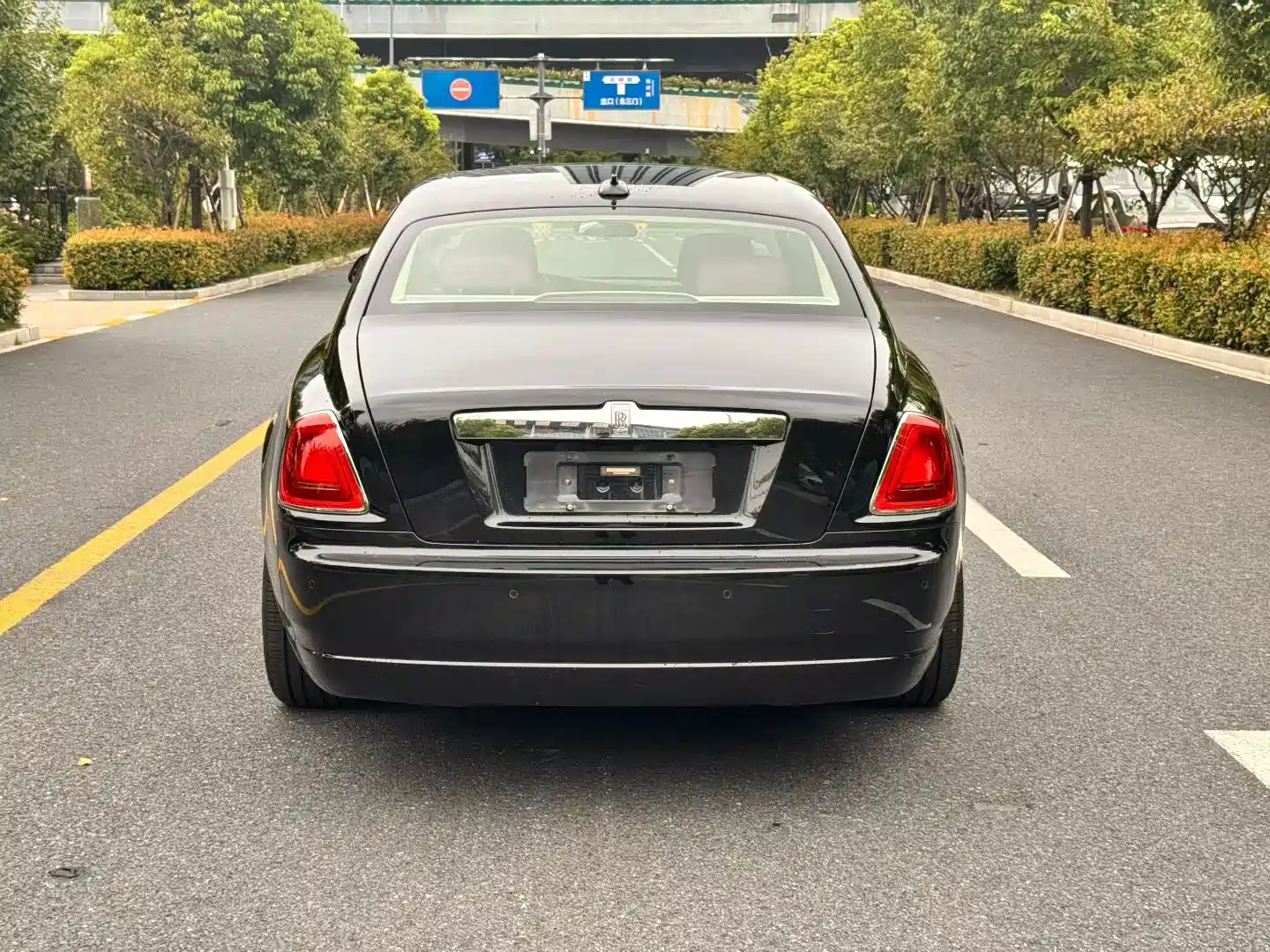 Фото 17 - Rolls-Royce Ghost